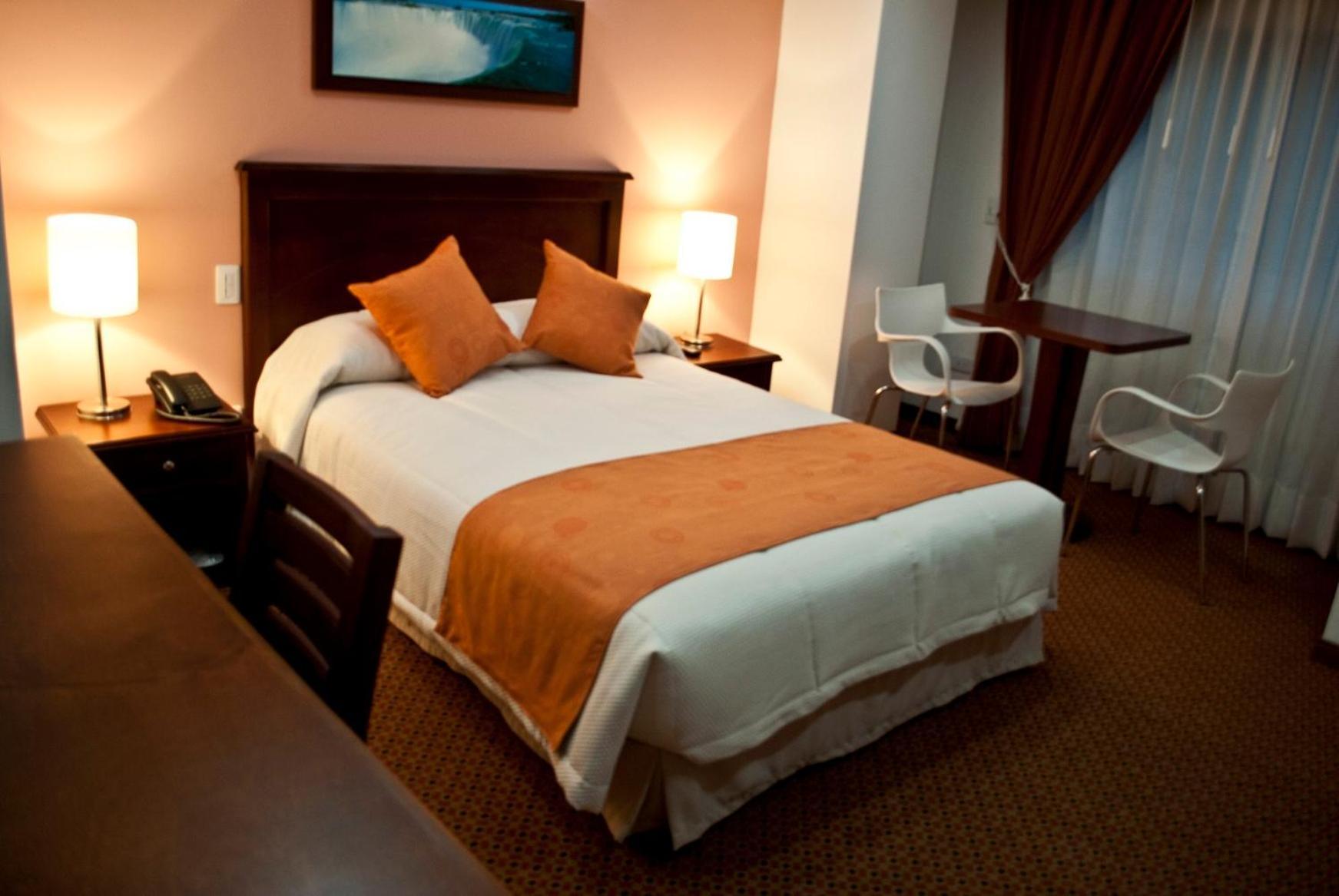 Blu Inn Hotel Богота Екстериор снимка