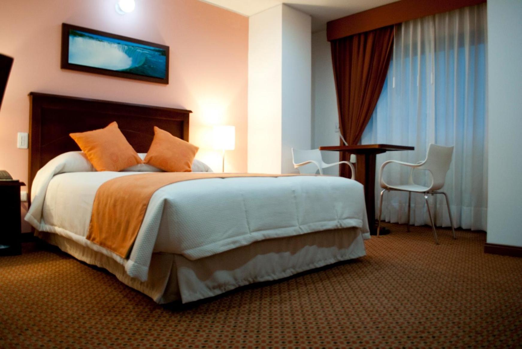 Blu Inn Hotel Богота Екстериор снимка