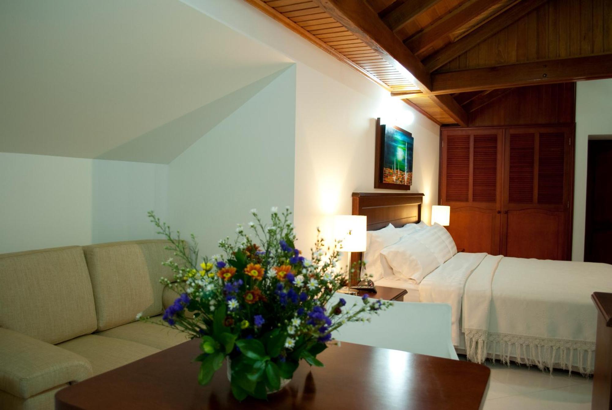 Blu Inn Hotel Богота Екстериор снимка