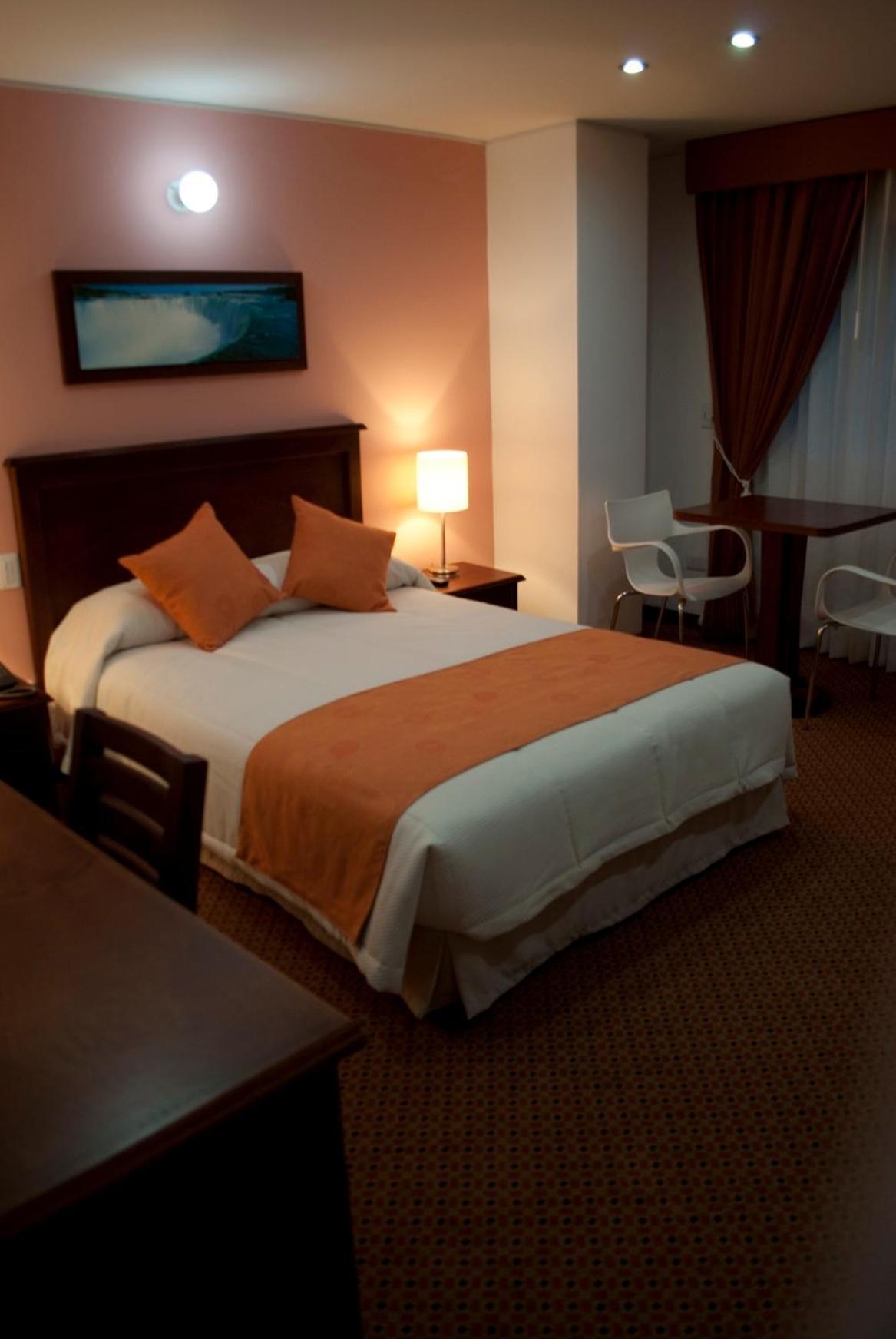 Blu Inn Hotel Богота Екстериор снимка