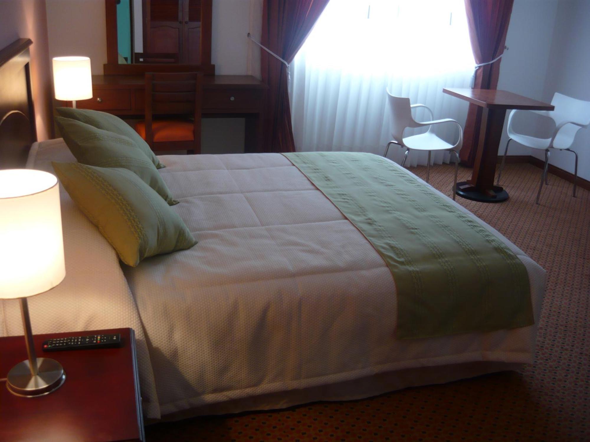 Blu Inn Hotel Богота Екстериор снимка